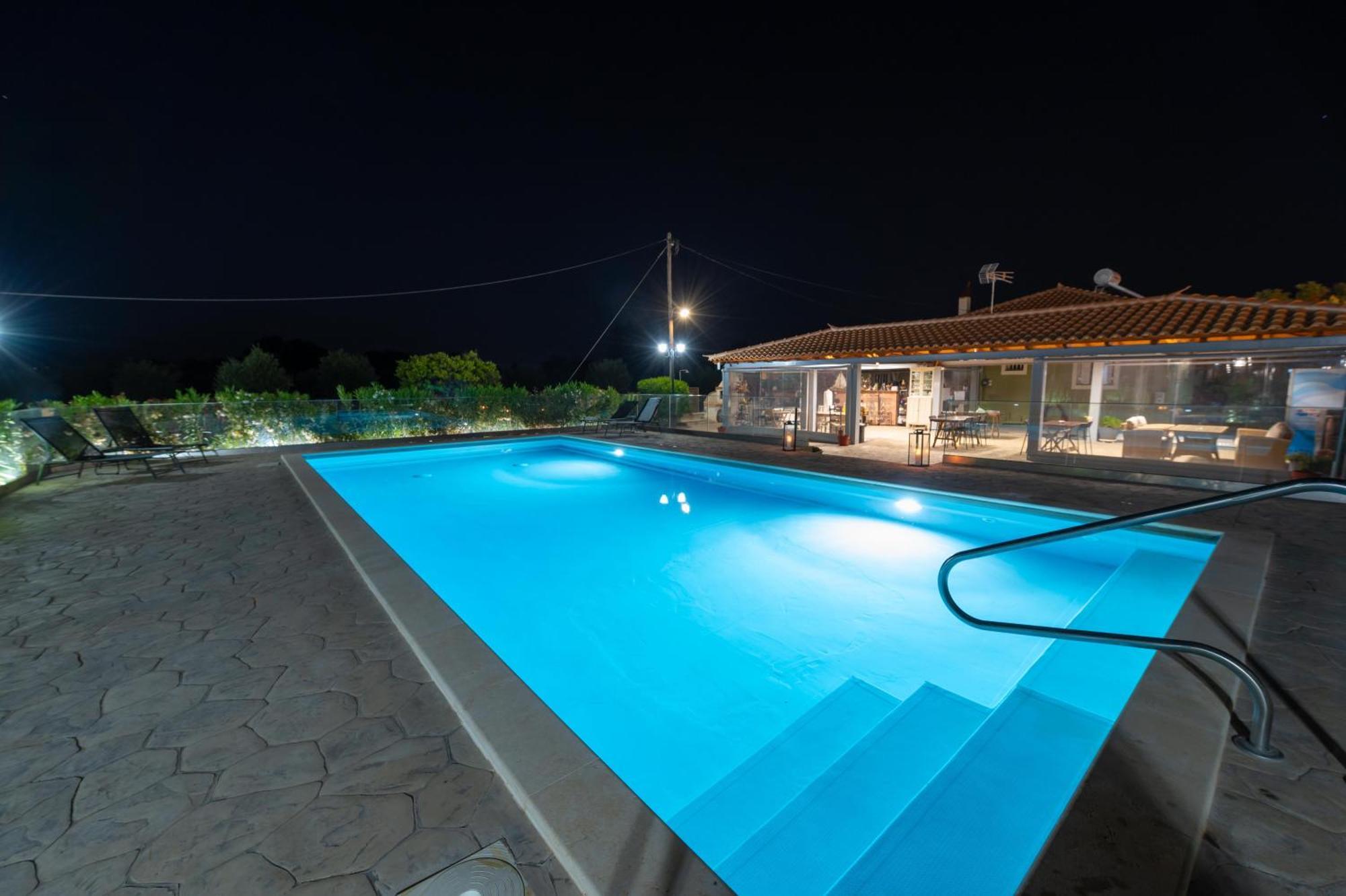 גיתיו Spedion Villa - Near To Sea Villas With Heated Swimming Pool מראה חיצוני תמונה